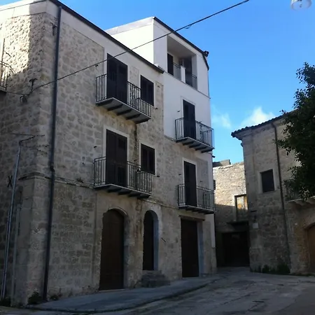 Casa Natia Bed & Breakfast 3*